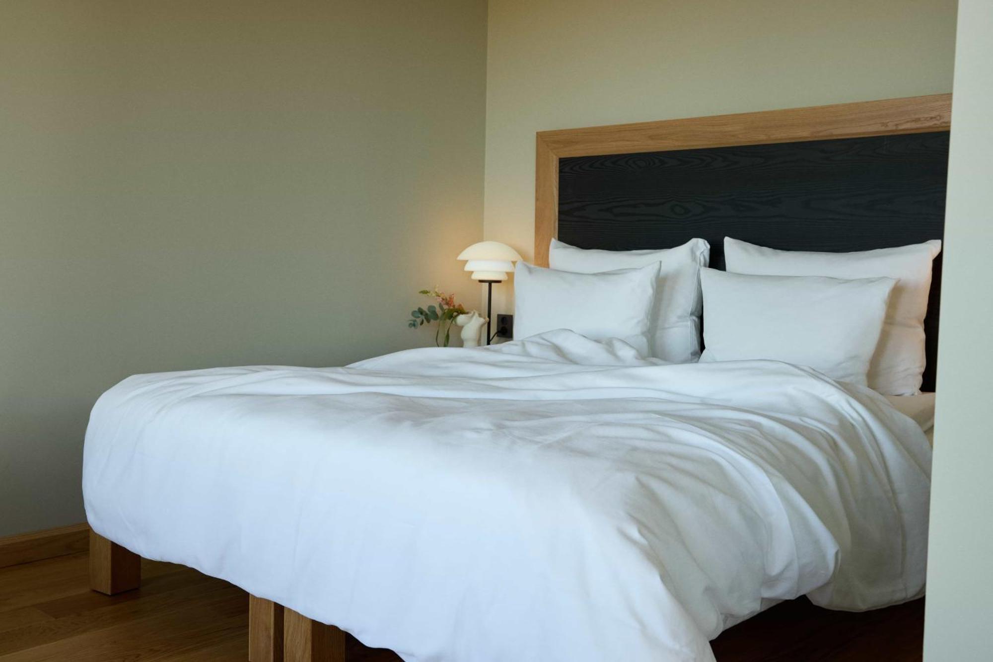 Wood Hotel Bodo Room photo
