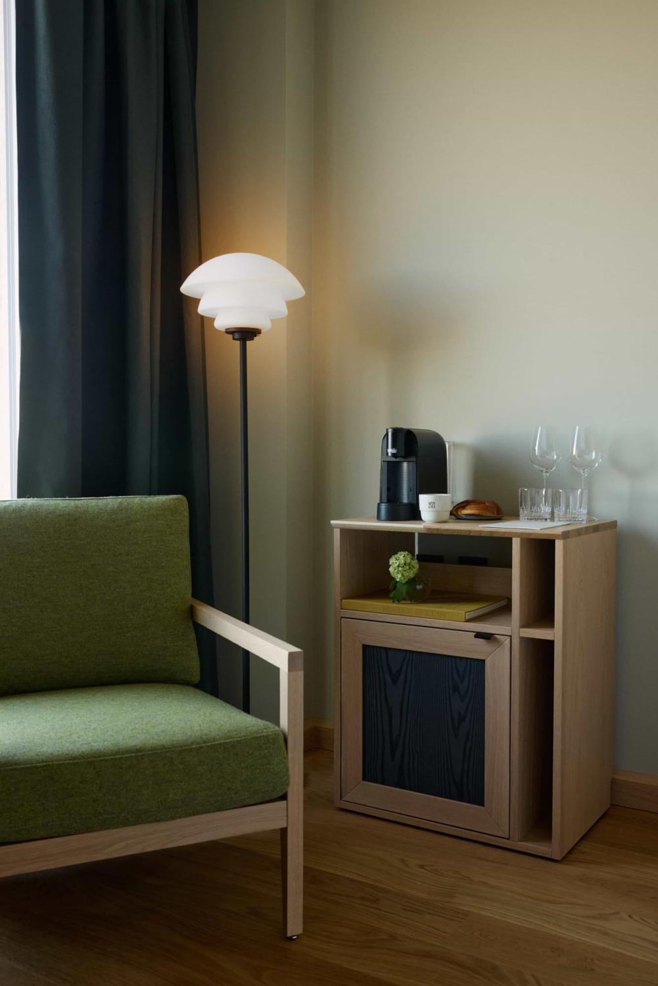 Wood Hotel Bodo Room photo